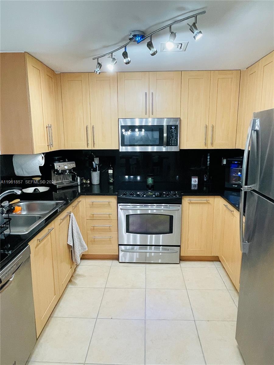 511 SE 5th Ave #1113 Fort Lauderdale, FL 33301