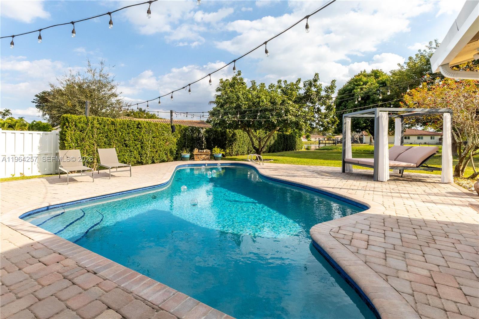 12126 NW 32nd Pl Coral Springs, FL 33065