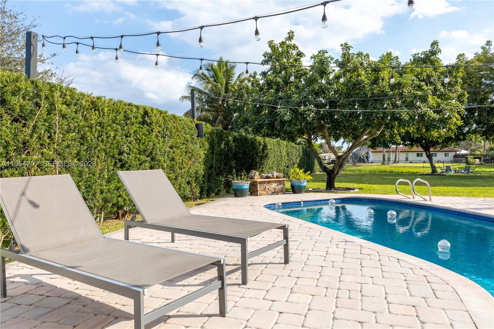 12126 NW 32nd Pl Coral Springs, FL 33065