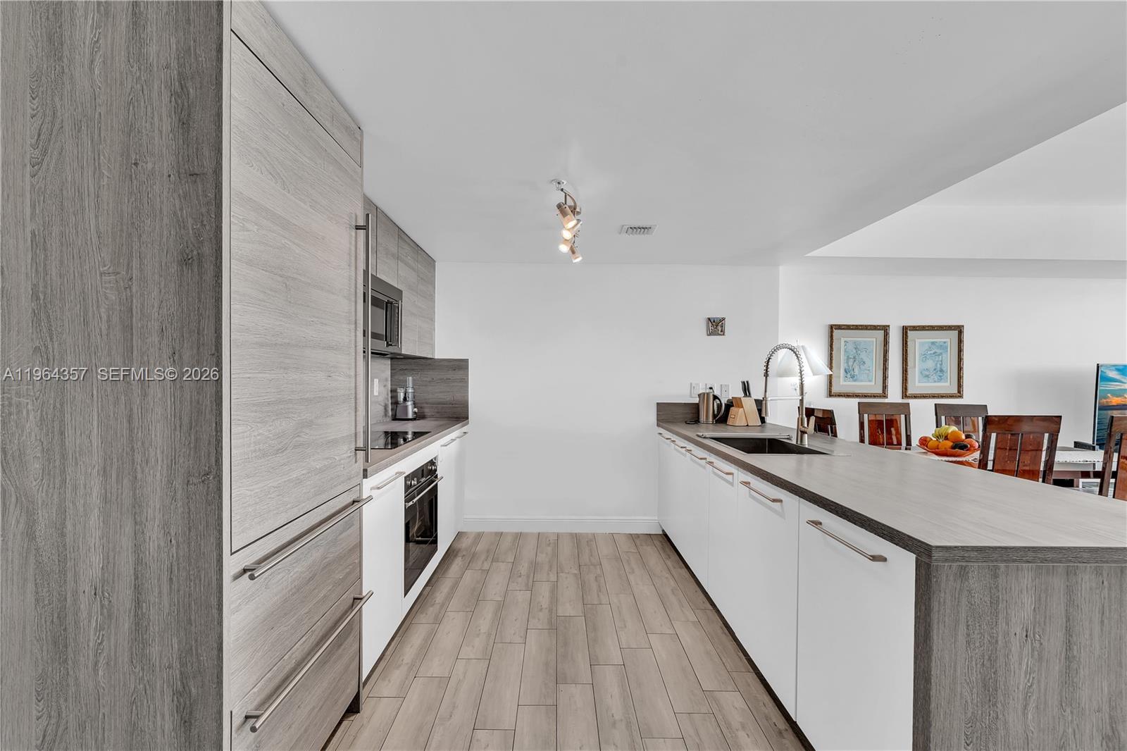 image 400 Sunny Isles9