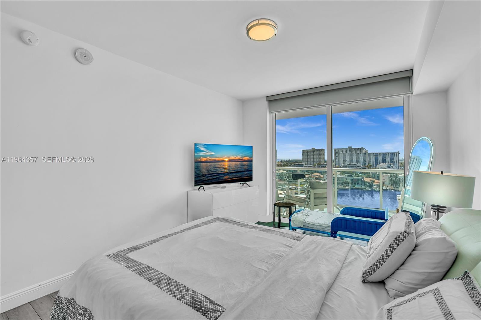 image 400 Sunny Isles13