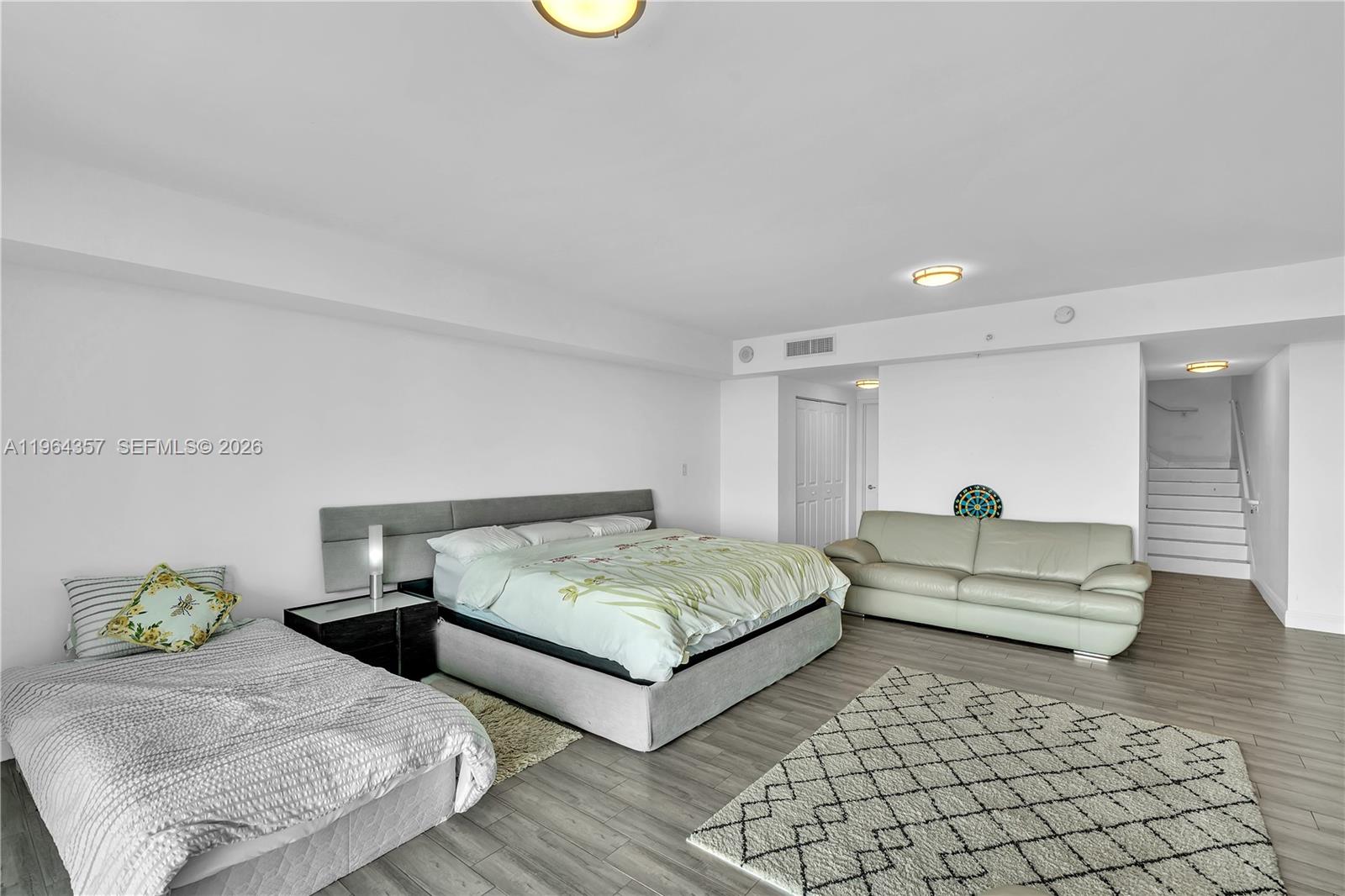 image 400 Sunny Isles17