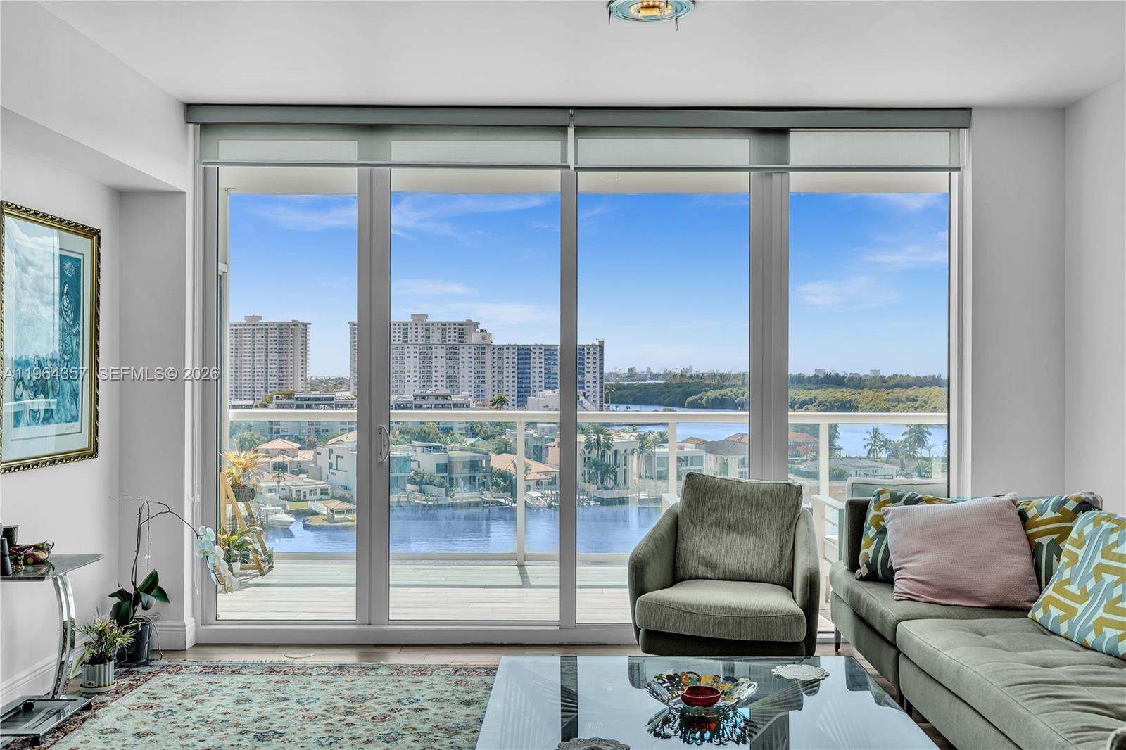 image 400 Sunny Isles4