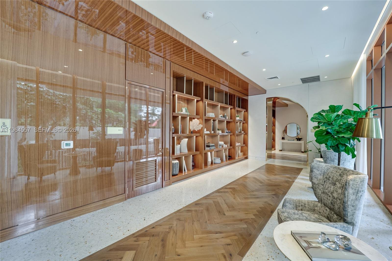 image Mr. C Bayshore Residences12