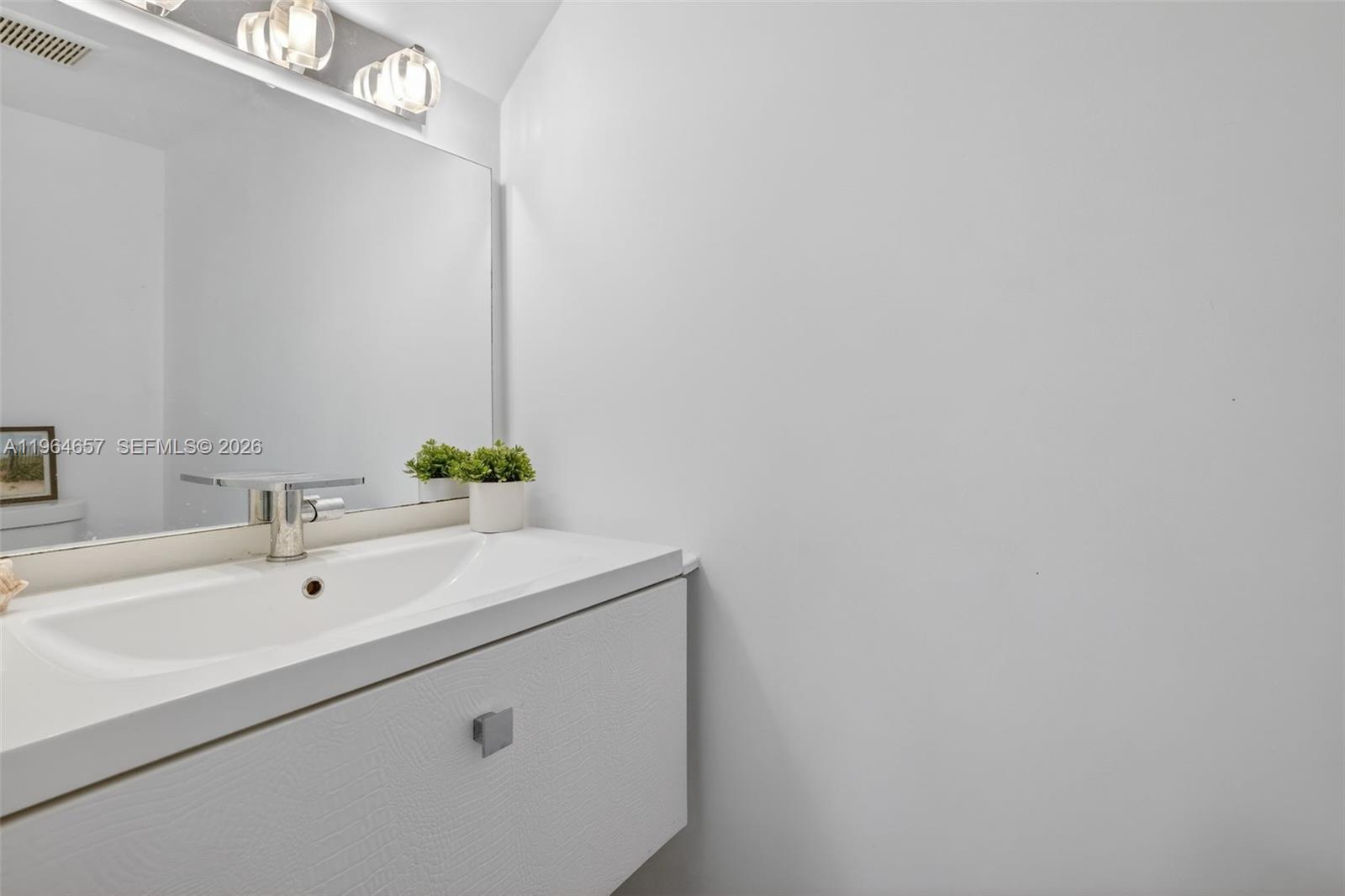 1953 NE 15th Ave Fort Lauderdale, FL 33305