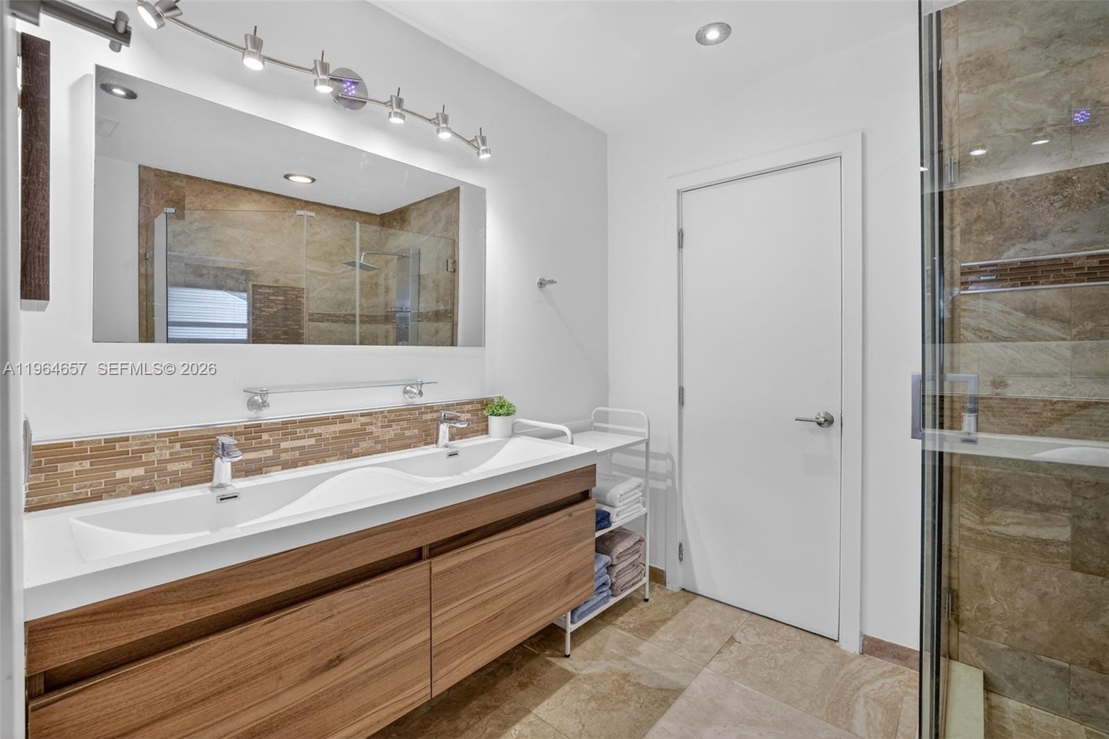 1953 NE 15th Ave Fort Lauderdale, FL 33305