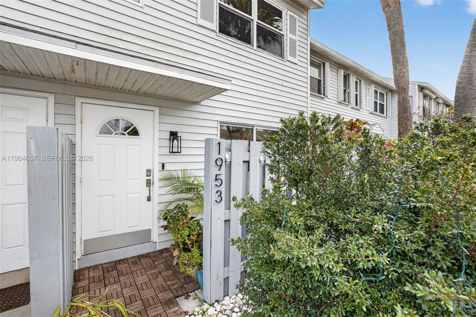 1953 NE 15th Ave Fort Lauderdale, FL 33305