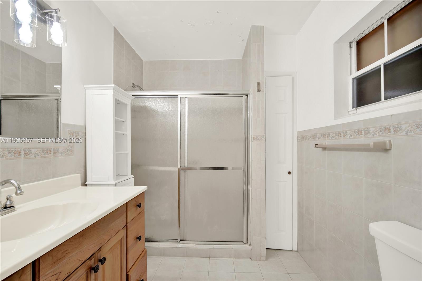 606 SW 58th Ct Miami, FL 33144