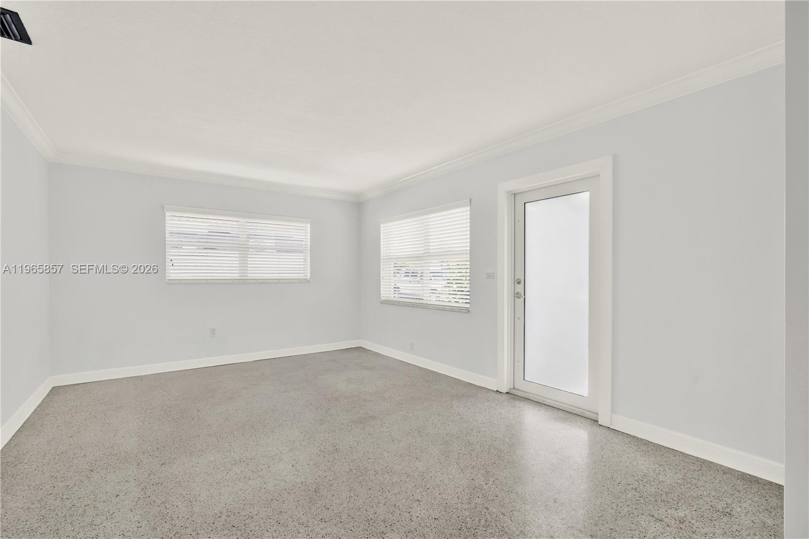 606 SW 58th Ct Miami, FL 33144