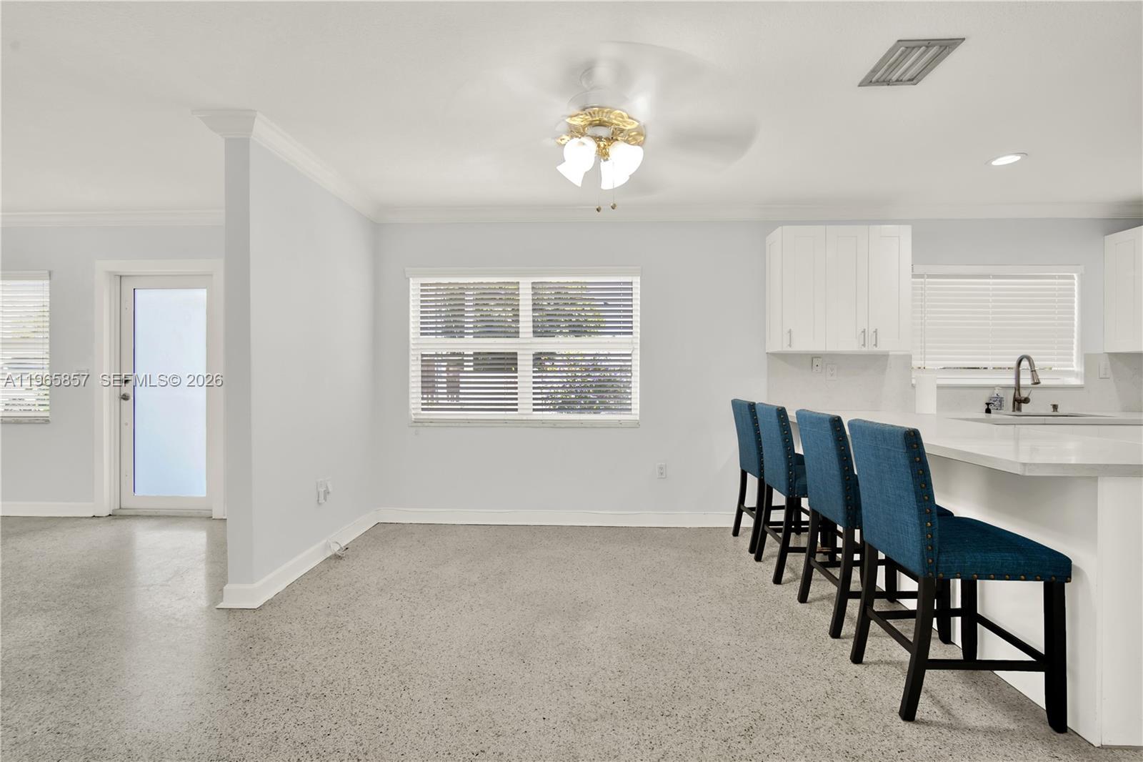 606 SW 58th Ct Miami, FL 33144