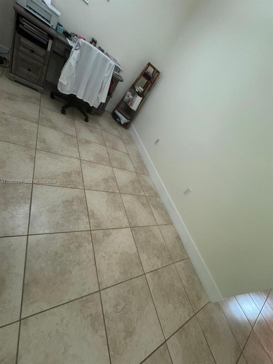 2681 N Flamingo Rd #2302S Sunrise, FL 33323