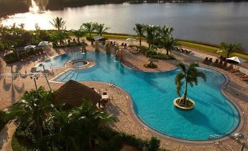 2681 N Flamingo Rd #2302S Sunrise, FL 33323