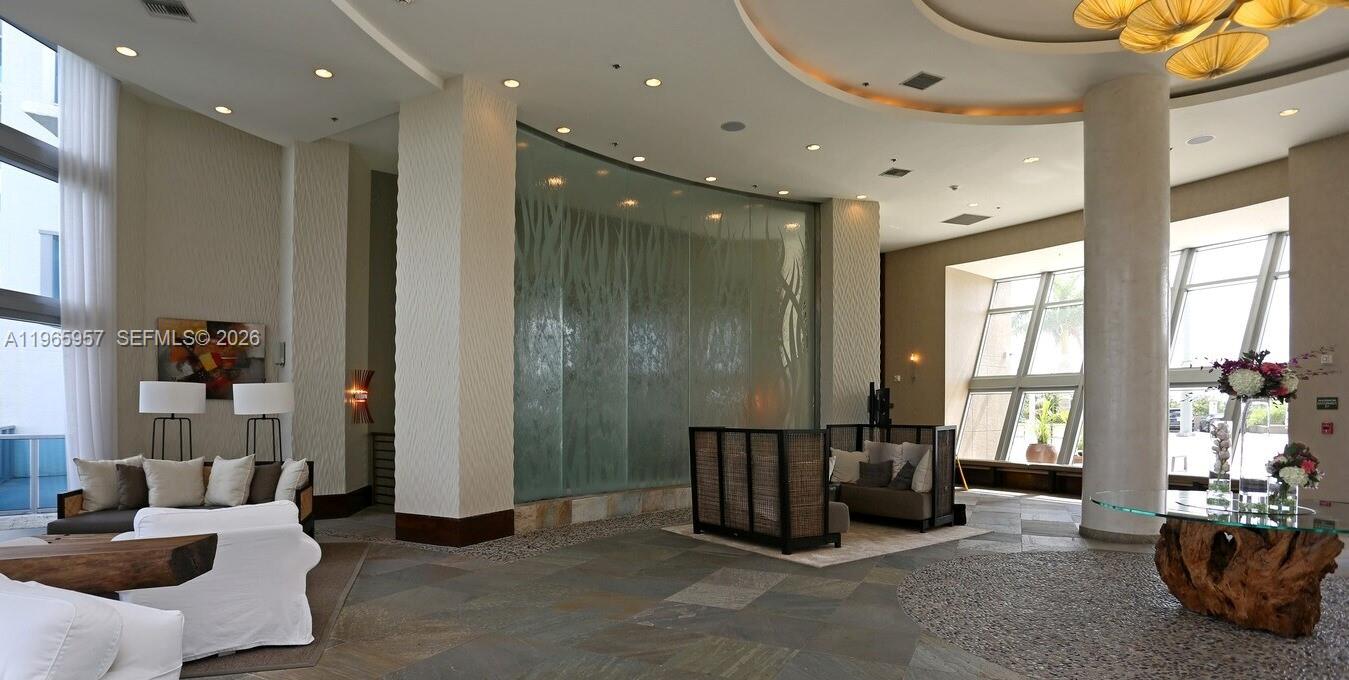 2681 N Flamingo Rd #2302S Sunrise, FL 33323