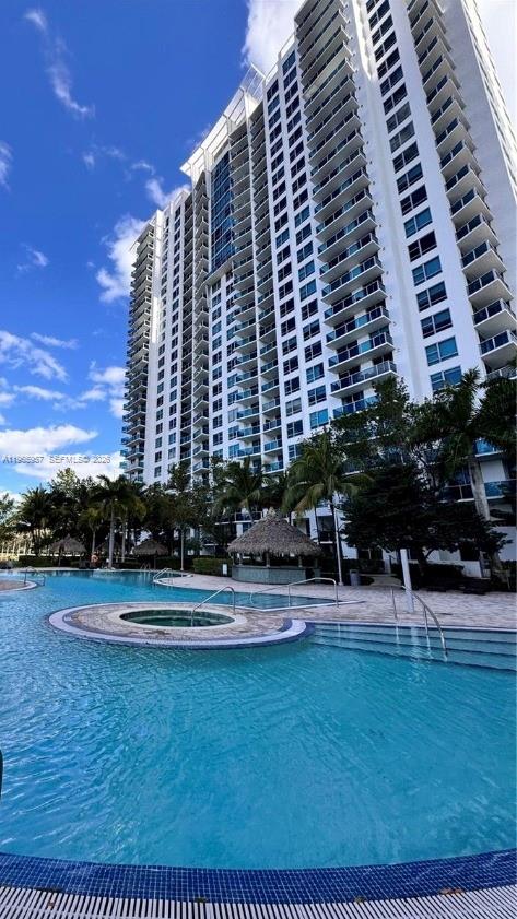 2681 N Flamingo Rd #2302S Sunrise, FL 33323