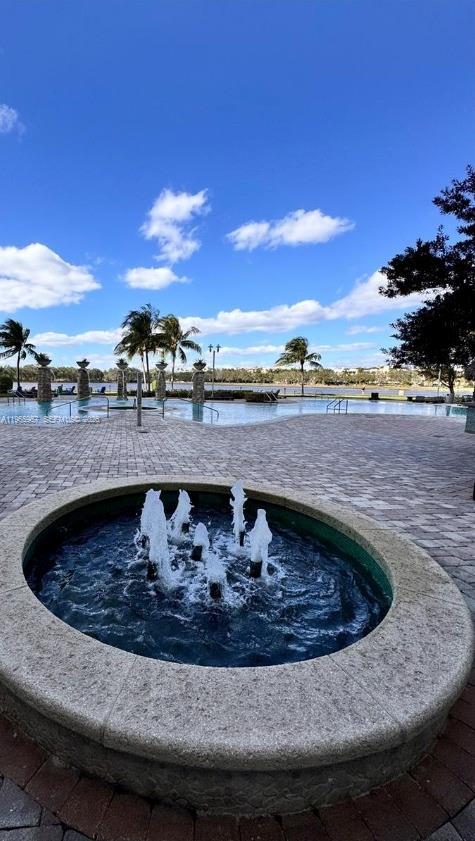 2681 N Flamingo Rd #2302S Sunrise, FL 33323