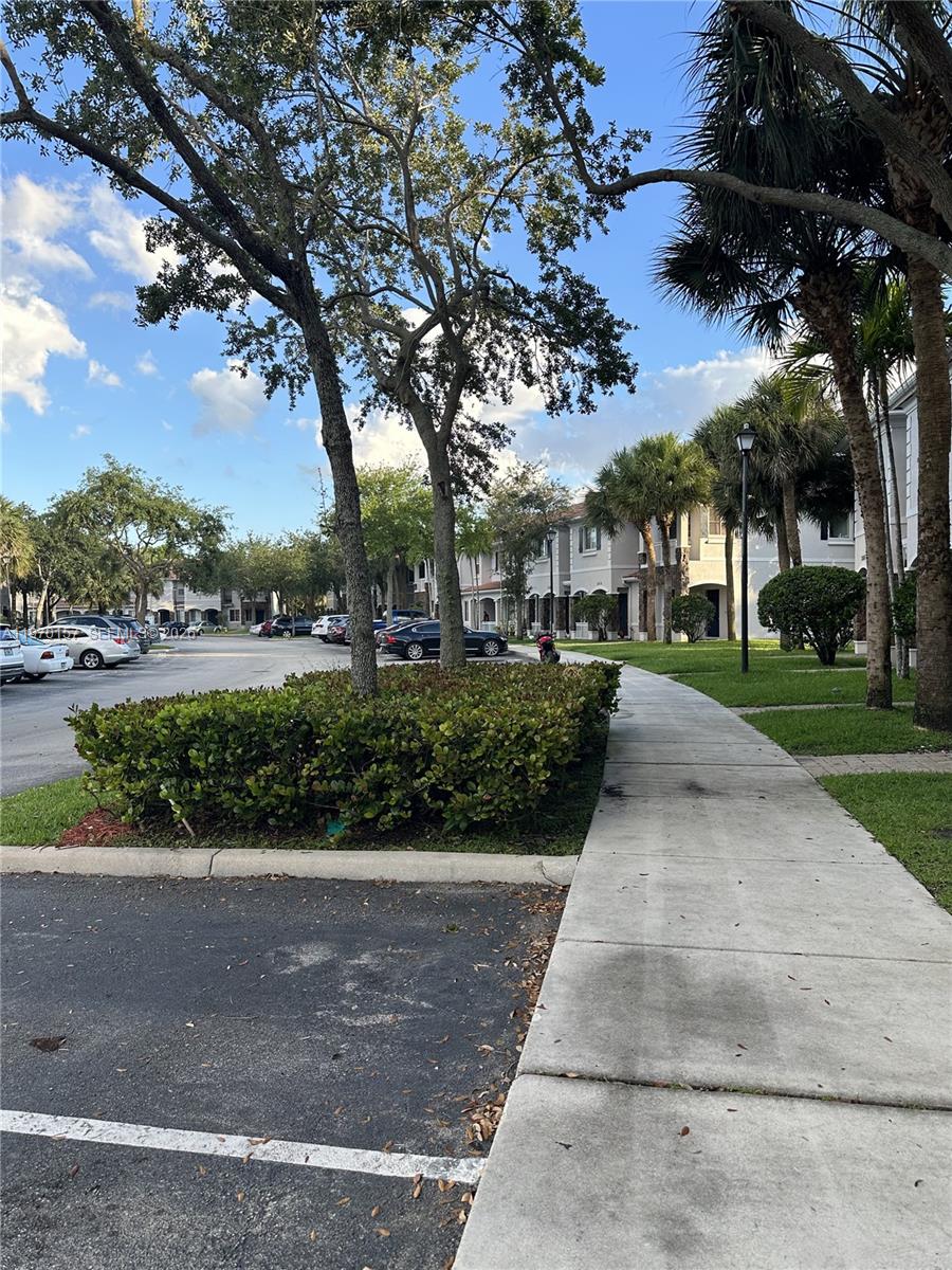 2764 SW 83rd Ave #106 Miramar, FL 33025