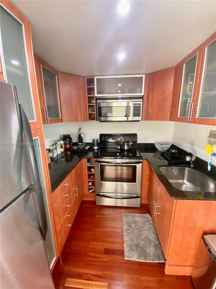 image Mirador 1000 (South Tower)10