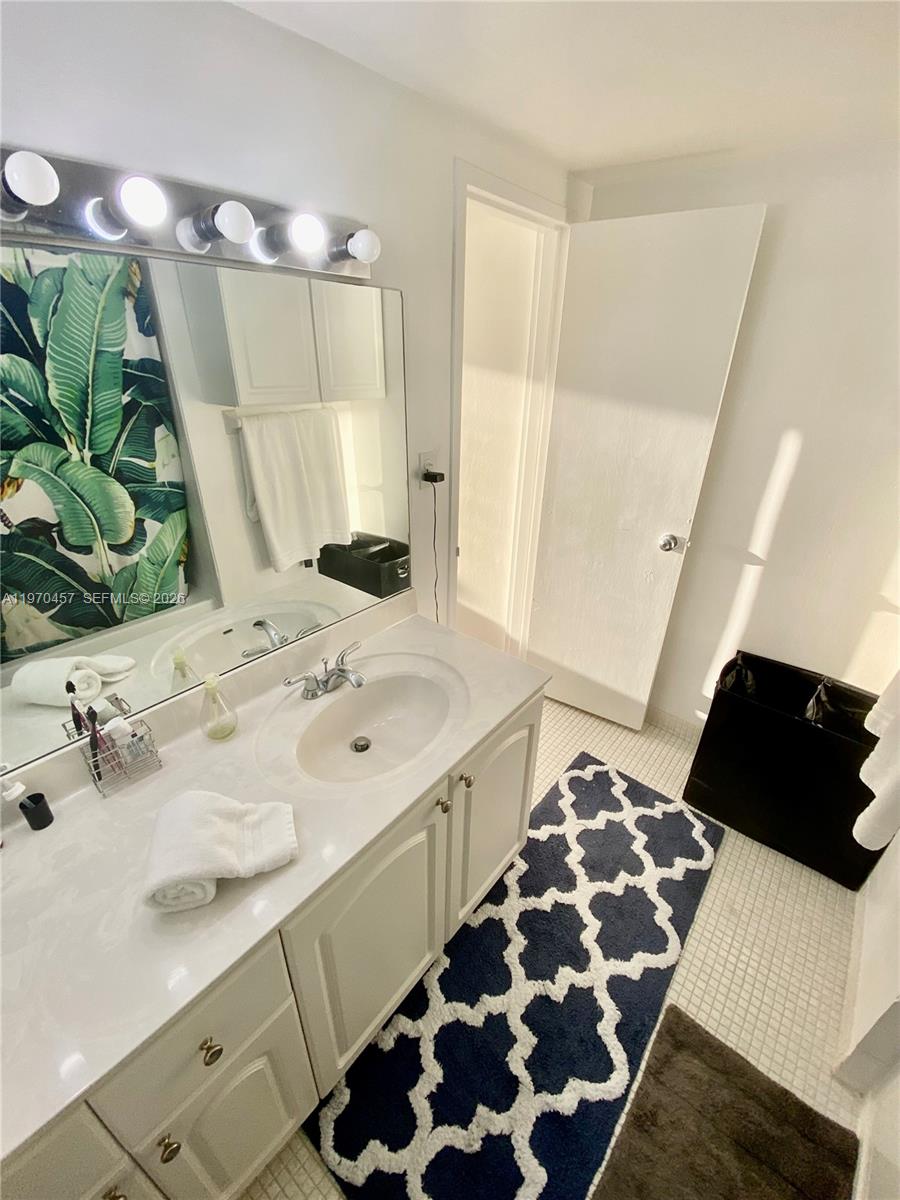 image Mirador 1000 (South Tower)16