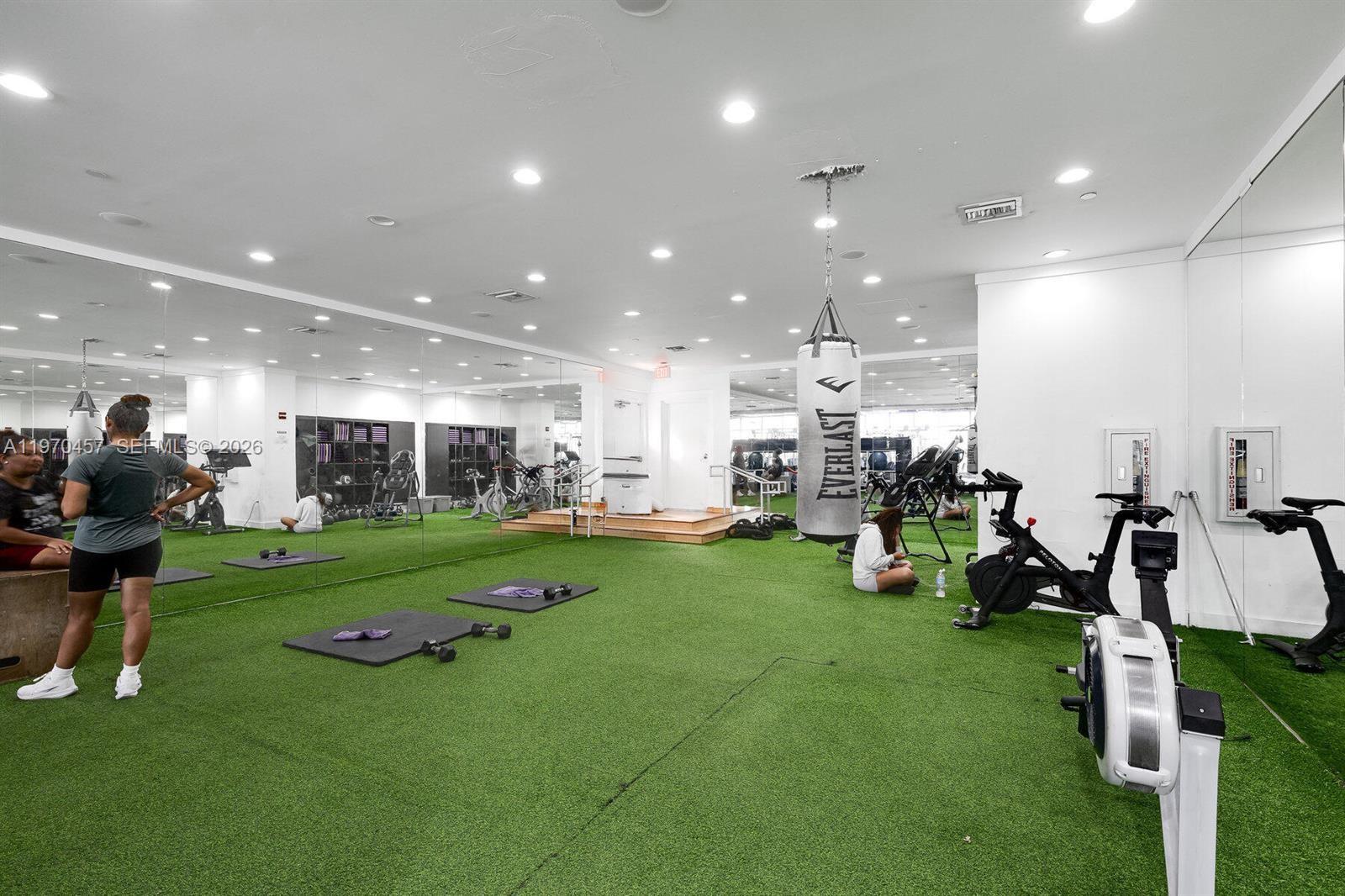 image Mirador 1000 (South Tower)29