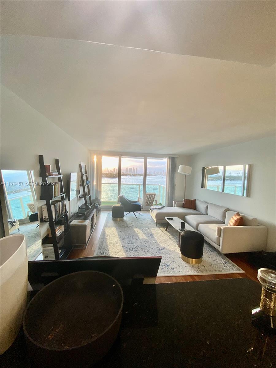 image Mirador 1000 (South Tower)7