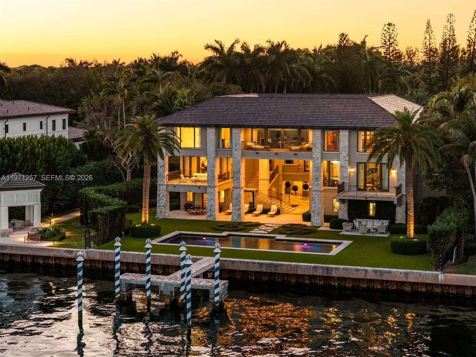 10 Tahiti Bch Is Rd Coral Gables, FL 33143