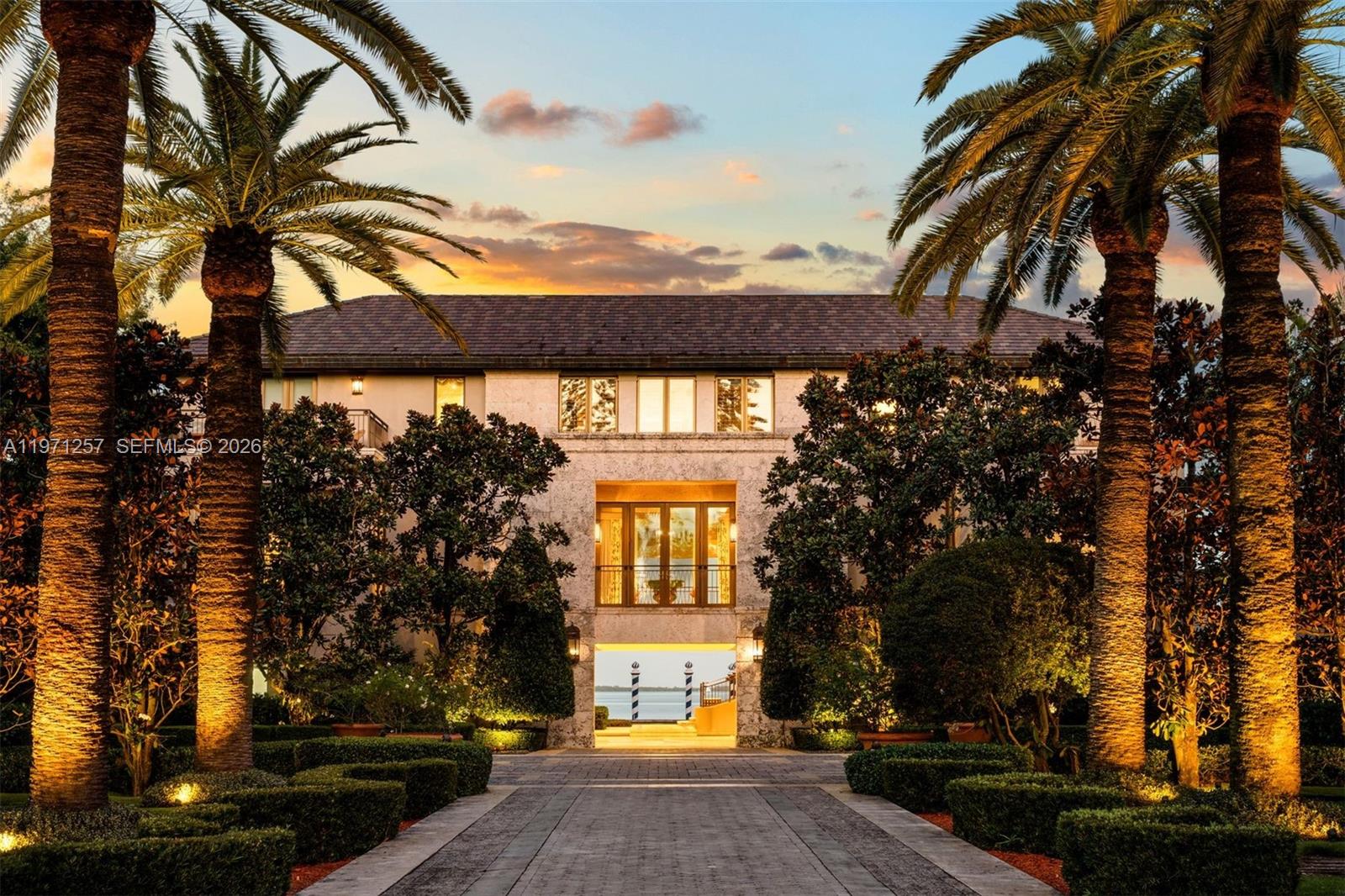 10 Tahiti Bch Is Rd Coral Gables, FL 33143