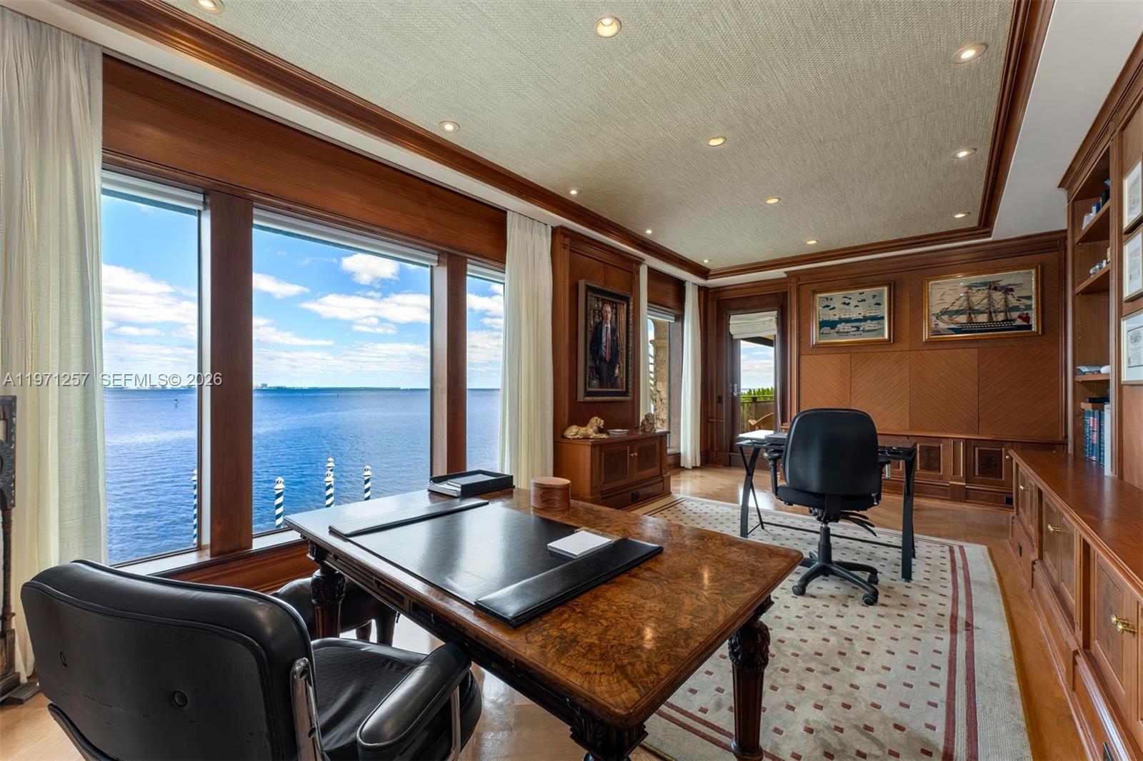 10 Tahiti Bch Is Rd Coral Gables, FL 33143