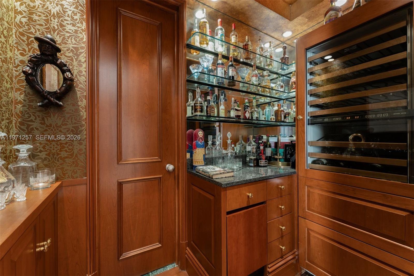 10 Tahiti Bch Is Rd Coral Gables, FL 33143