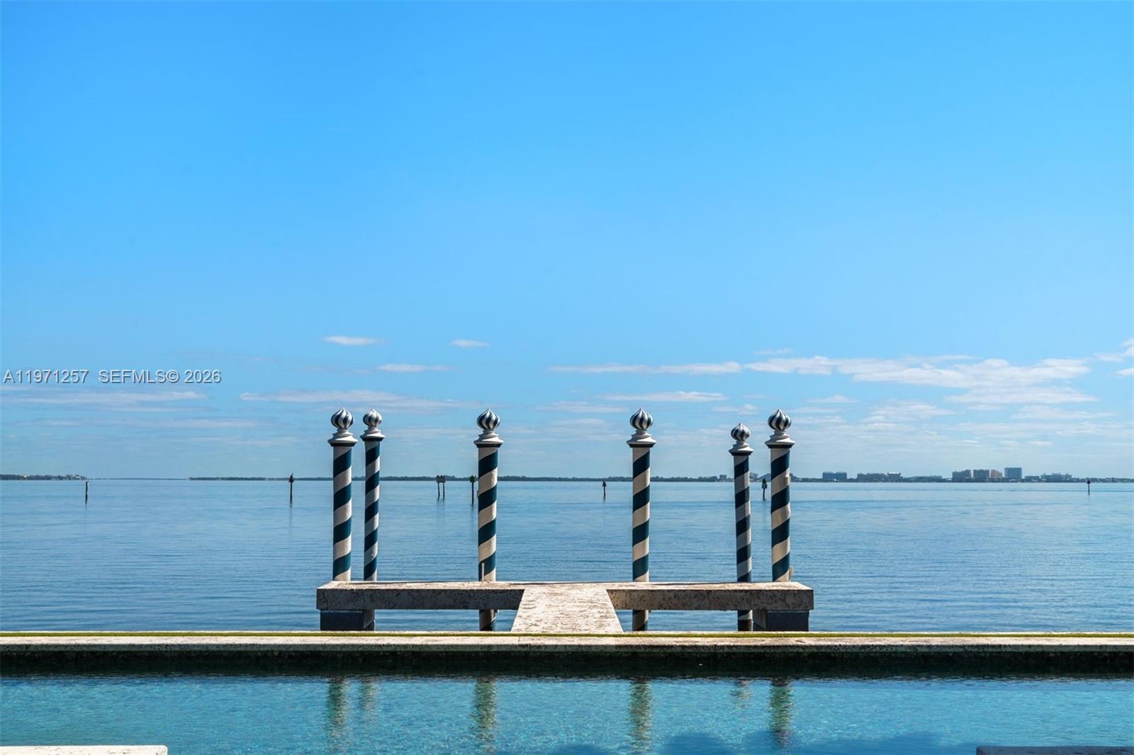 10 Tahiti Bch Is Rd Coral Gables, FL 33143