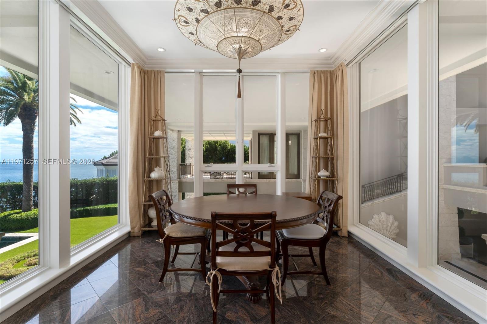 10 Tahiti Bch Is Rd Coral Gables, FL 33143