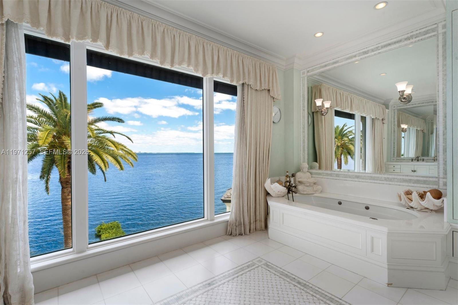 10 Tahiti Bch Is Rd Coral Gables, FL 33143