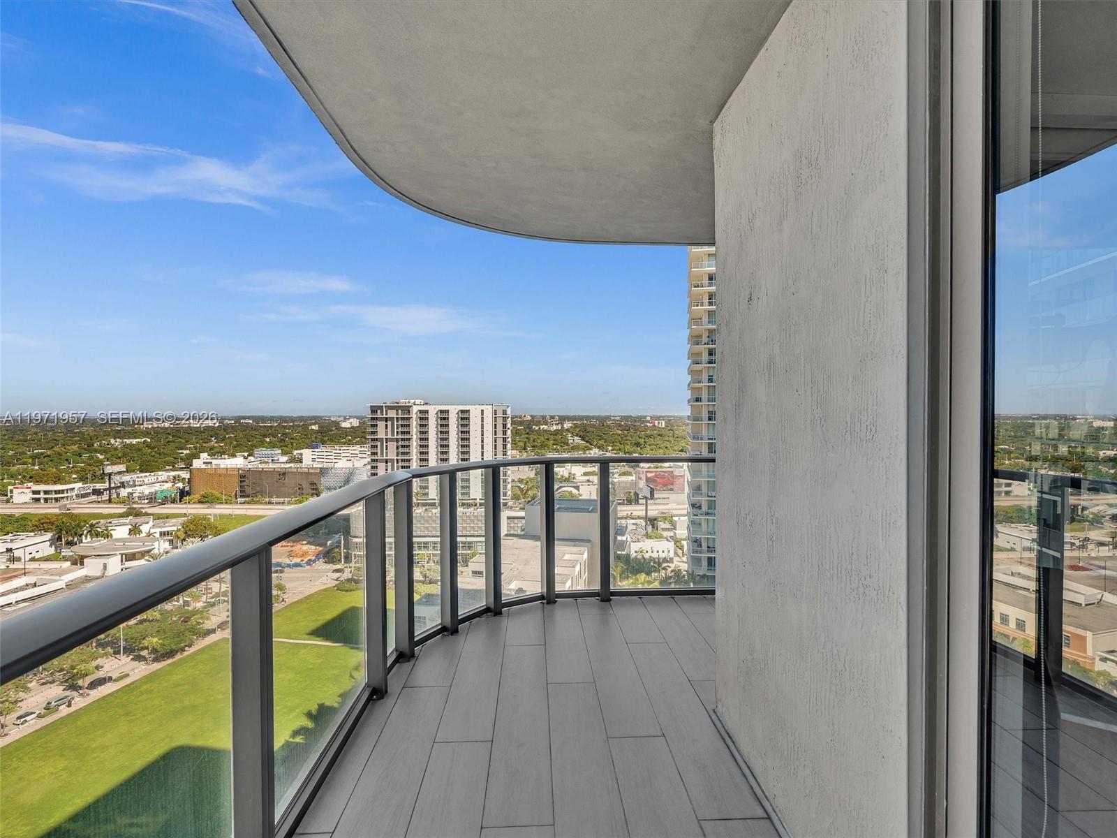 image Hyde Midtown18