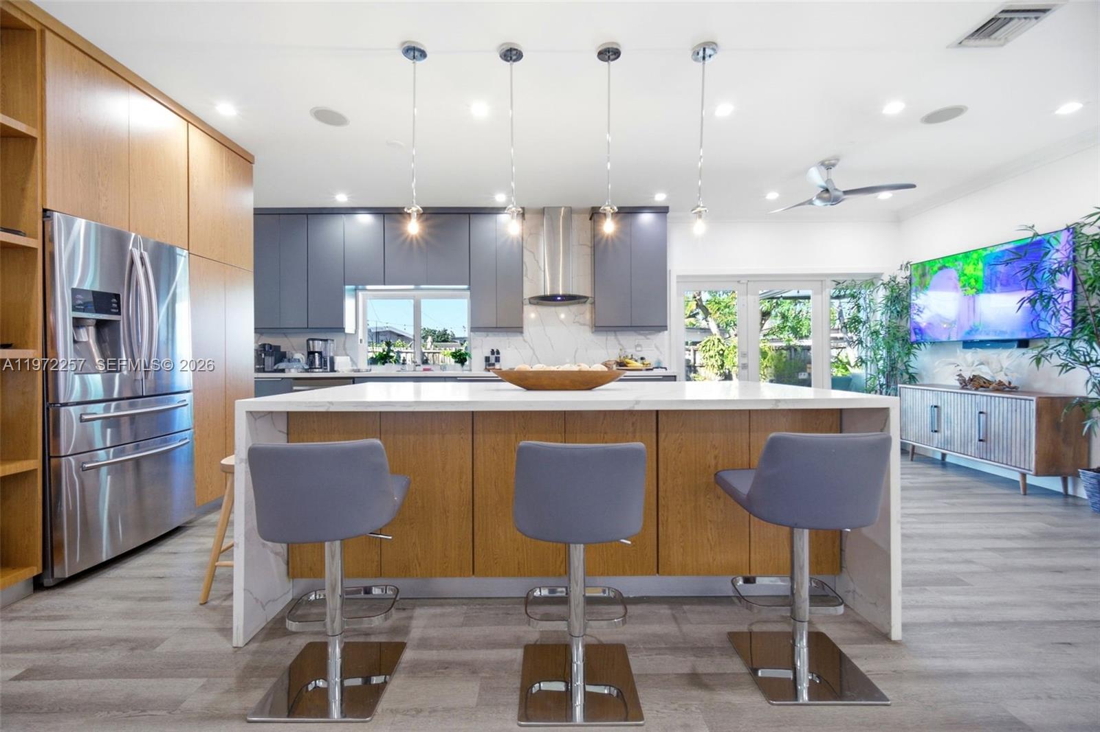 1871 NE 186th St North Miami Beach, FL 33179