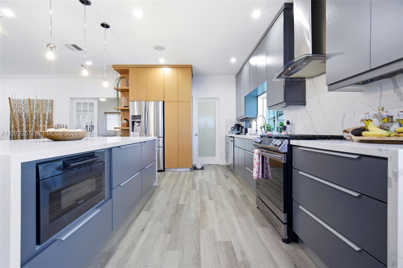 1871 NE 186th St North Miami Beach, FL 33179