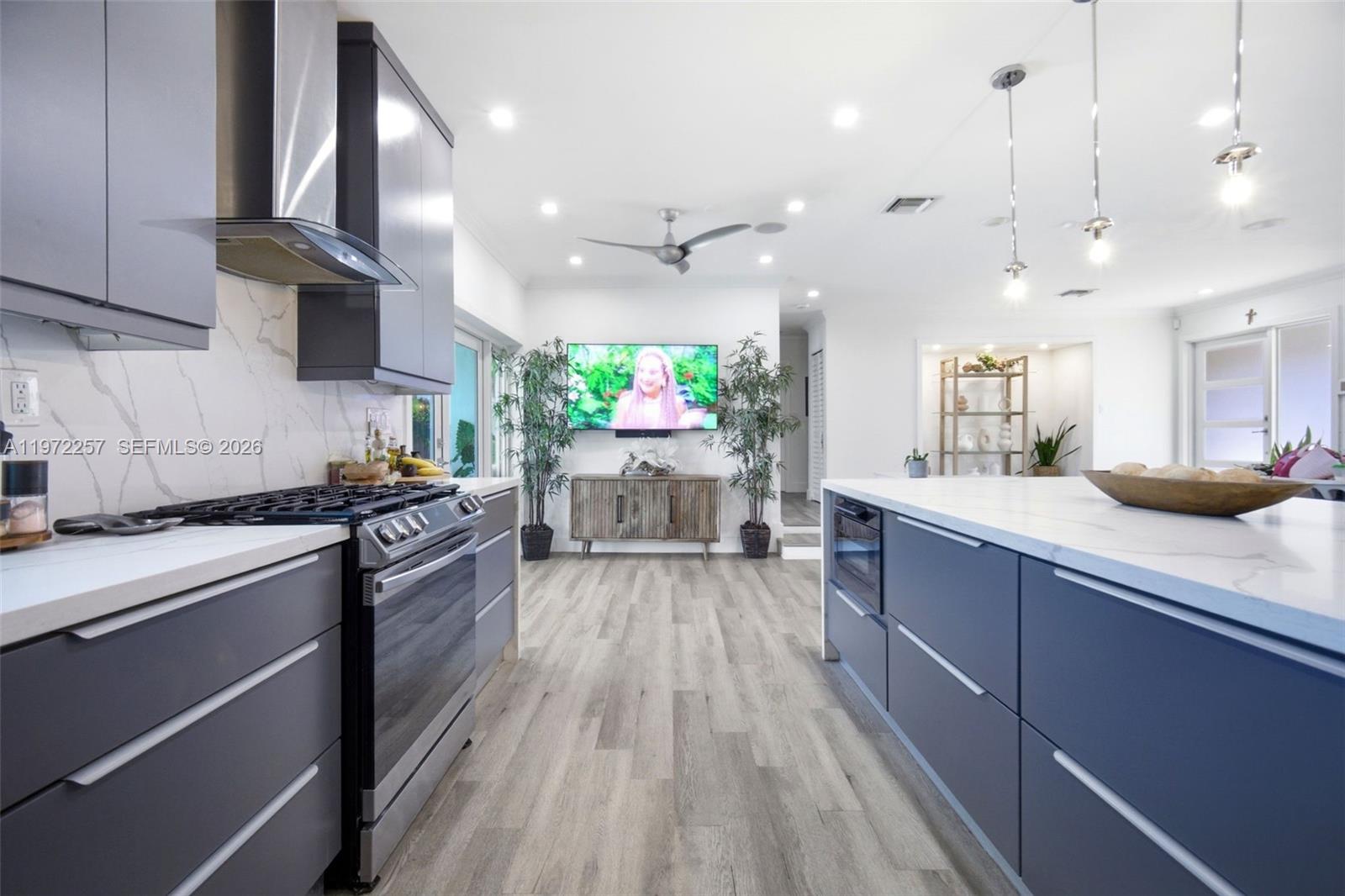 1871 NE 186th St North Miami Beach, FL 33179