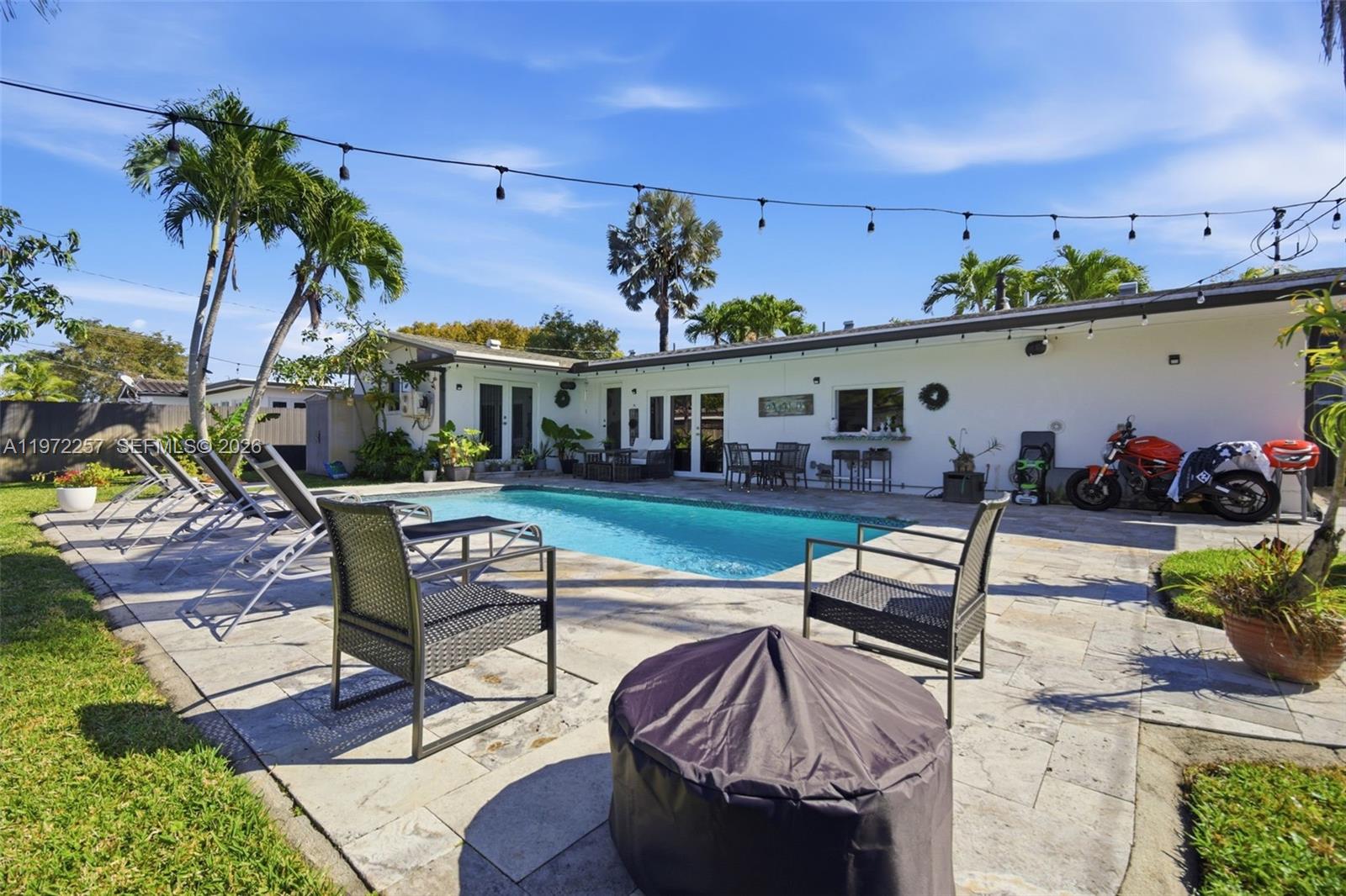 1871 NE 186th St North Miami Beach, FL 33179