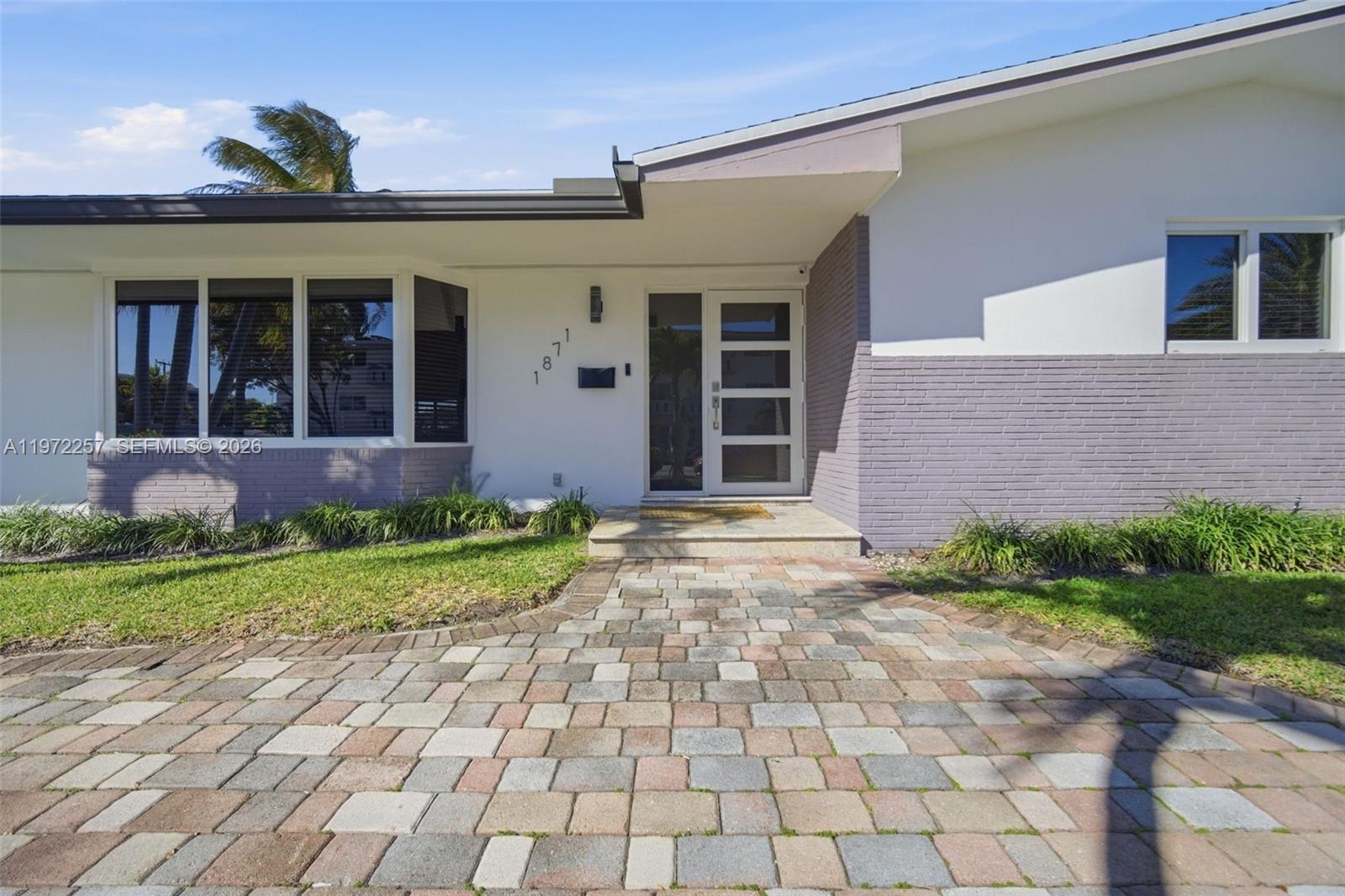 1871 NE 186th St North Miami Beach, FL 33179