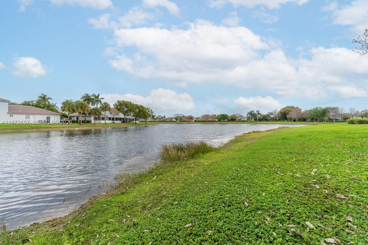 20839 NW 4th St Pembroke Pines, FL 33029