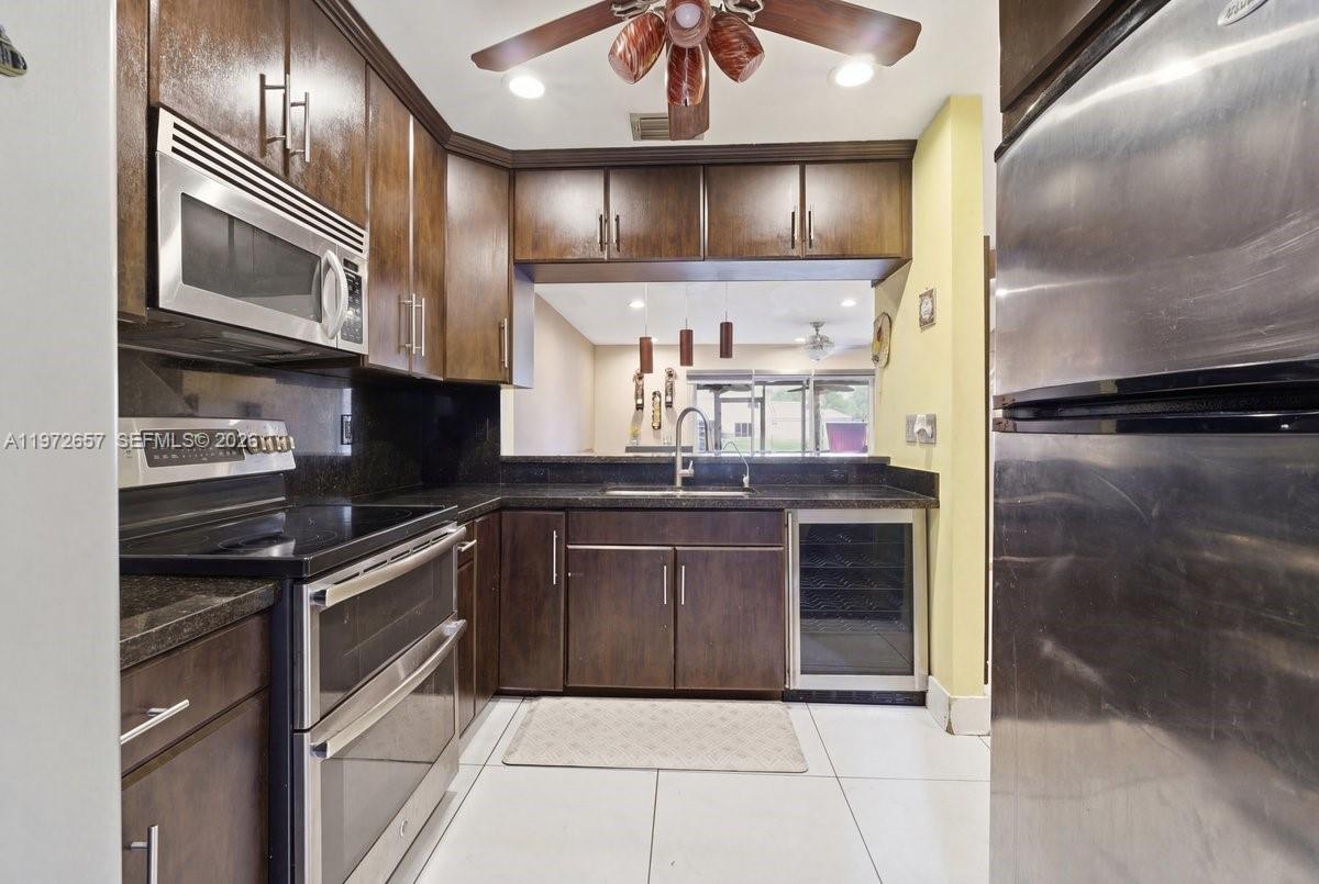 20839 NW 4th St Pembroke Pines, FL 33029