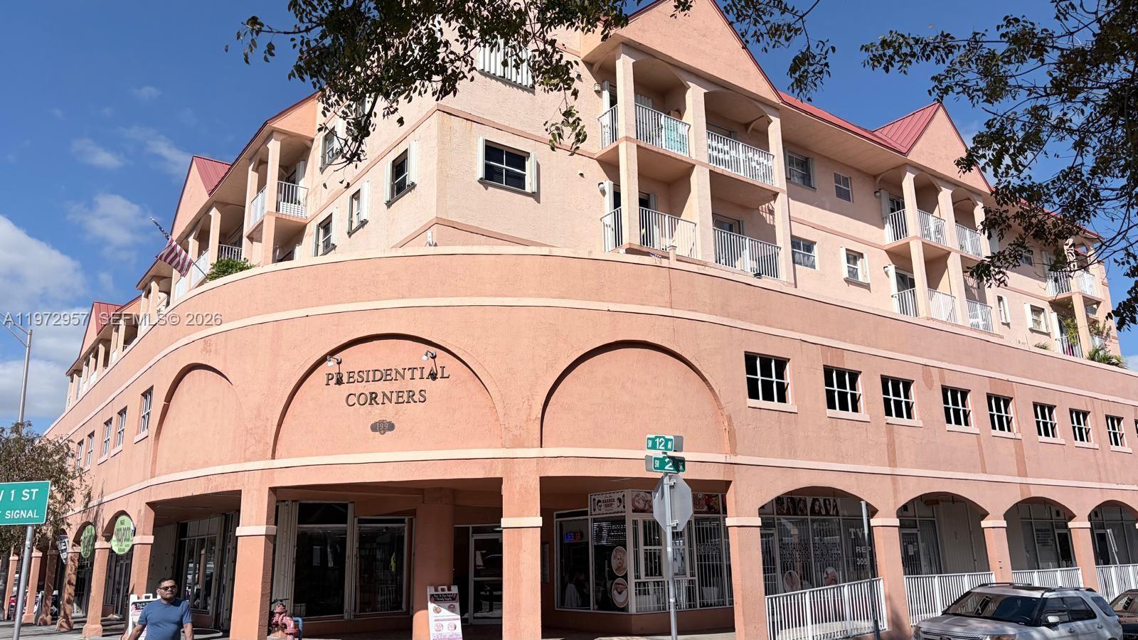 199 SW 12th Ave #415B