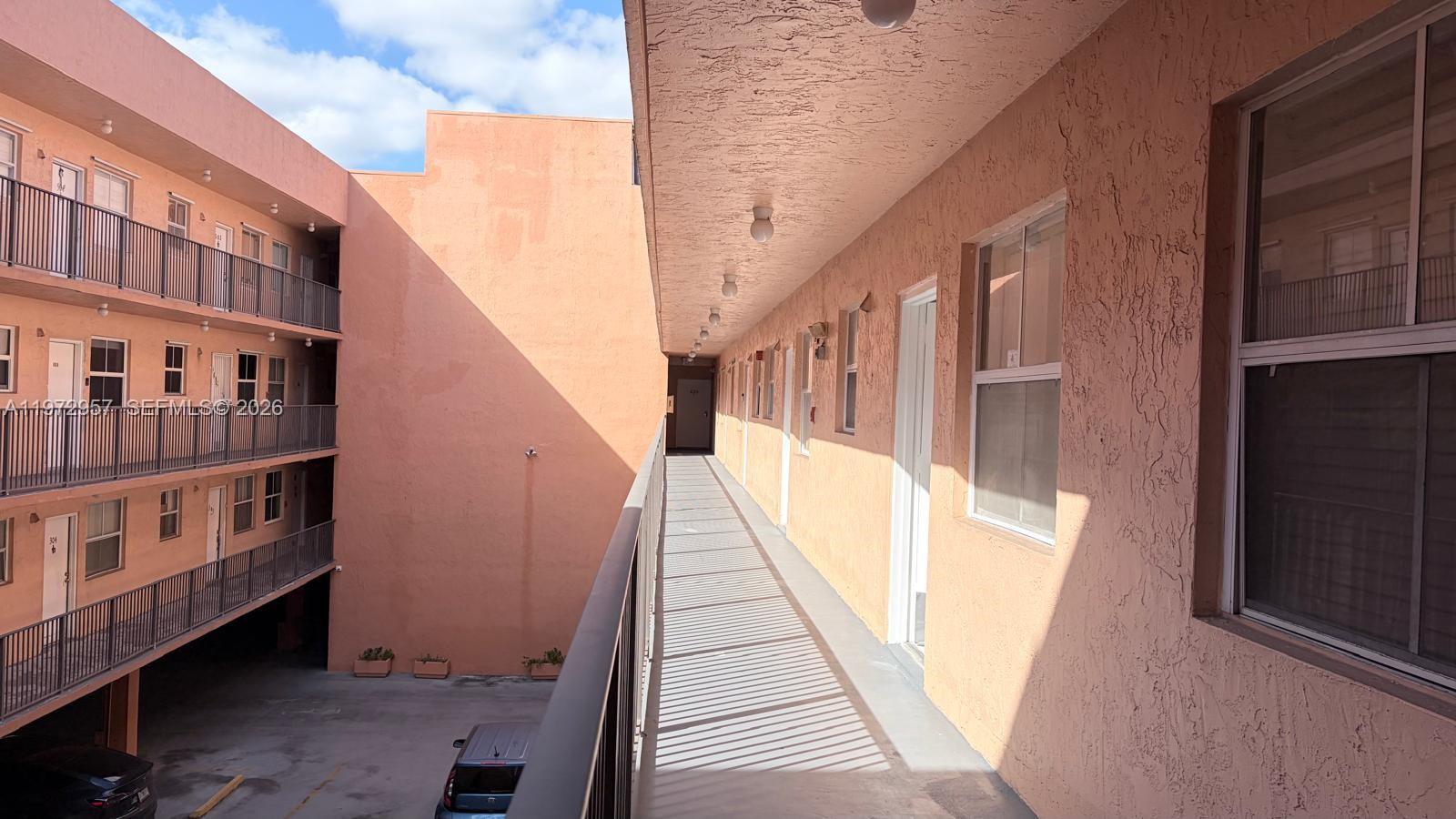 199 SW 12th Ave #415B Miami, FL 33130