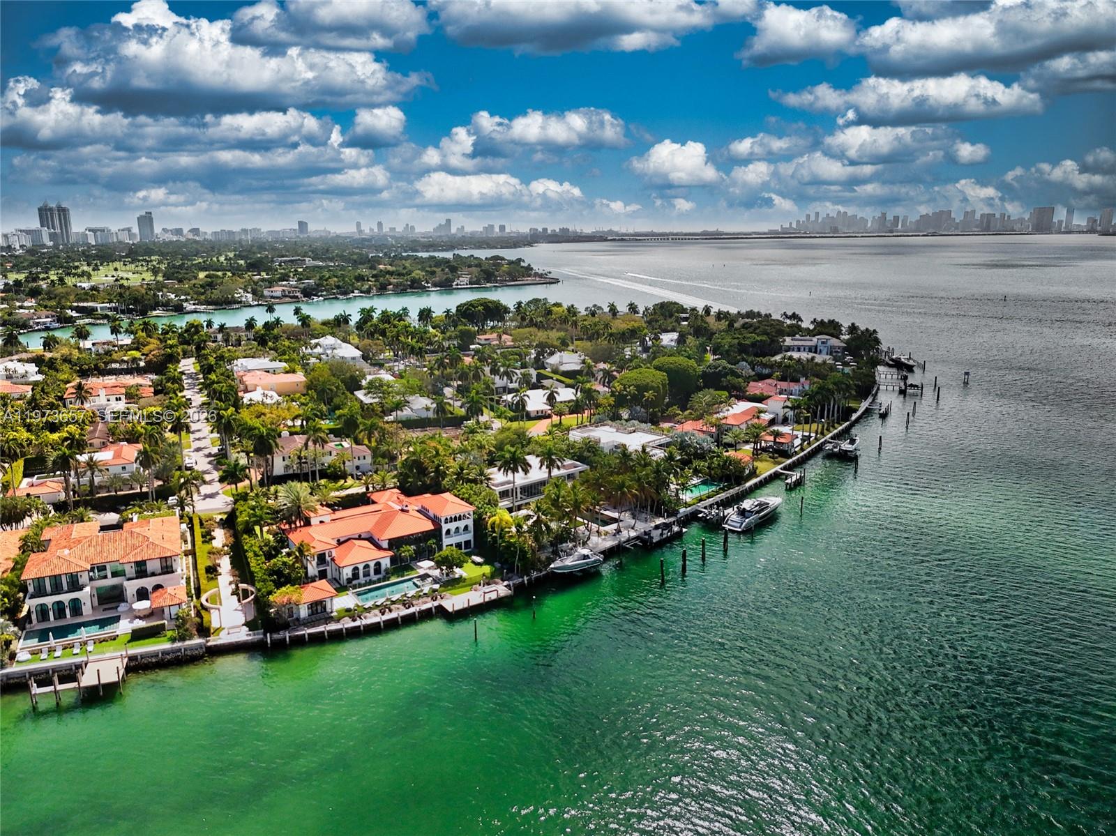 55 La Gorce Cir Miami Beach, FL 33141