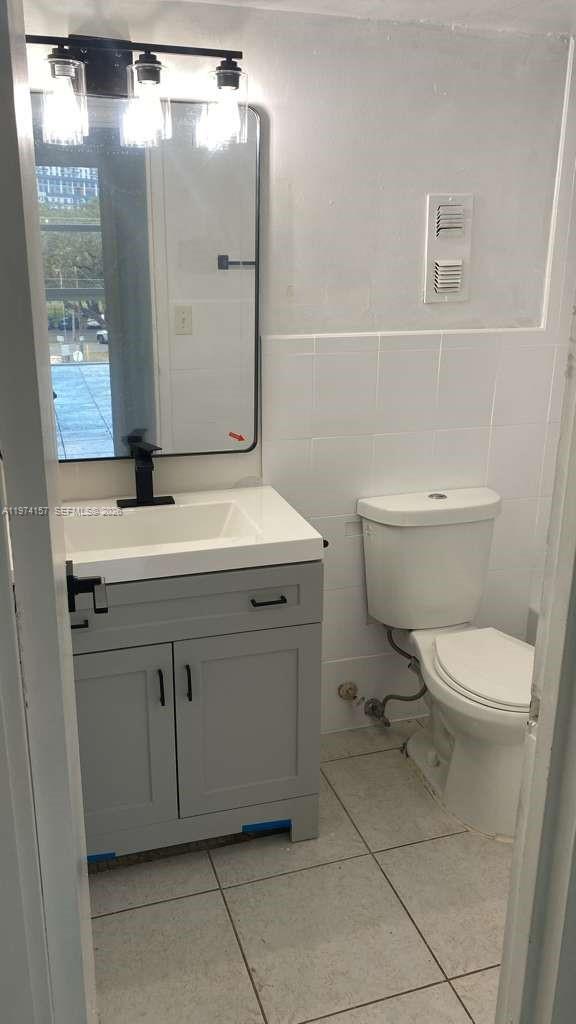 16851 NE 23rd Ave #A408 North Miami Beach, FL 33160