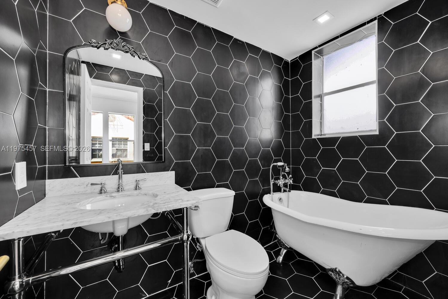 1027 Pennsylvania Ave #201 Miami Beach, FL 33139