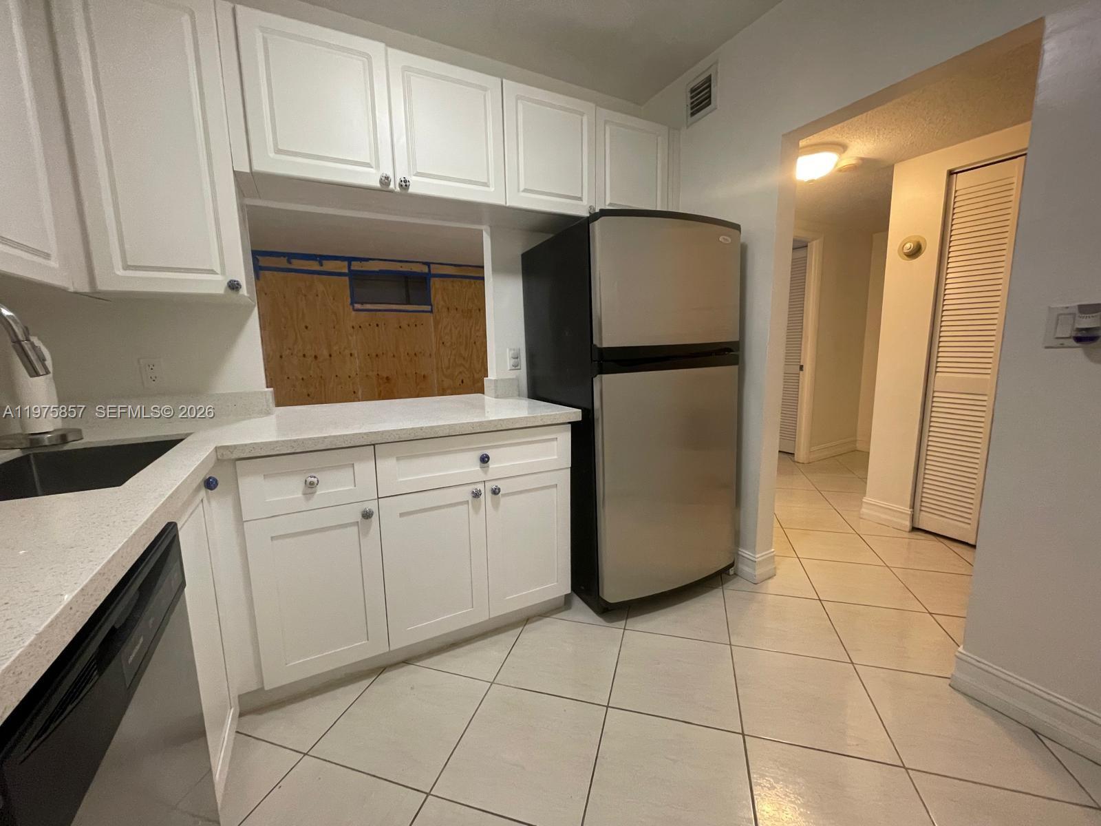 1455 N Treasure Dr #4L North Bay Village, FL 33141