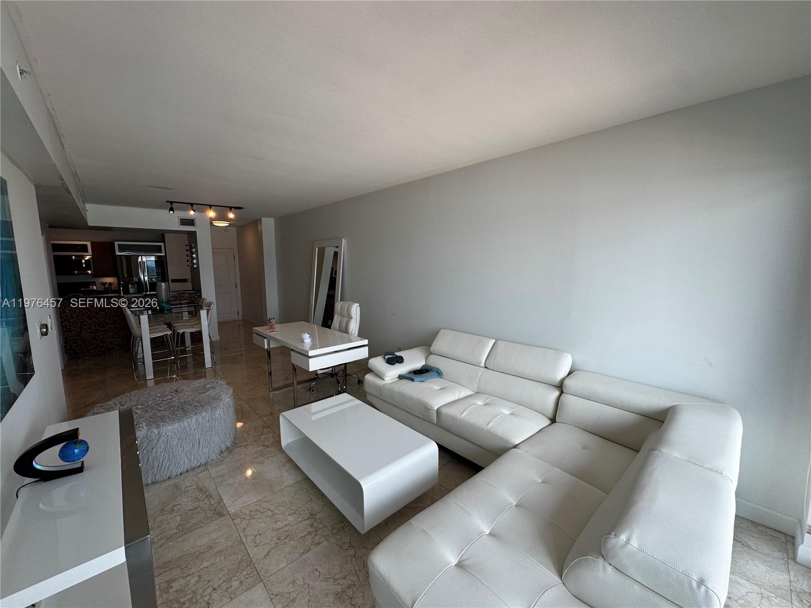 7350 SW 89th St #1809S Miami, FL 33156