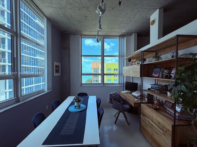 image Cite on the Bay East8