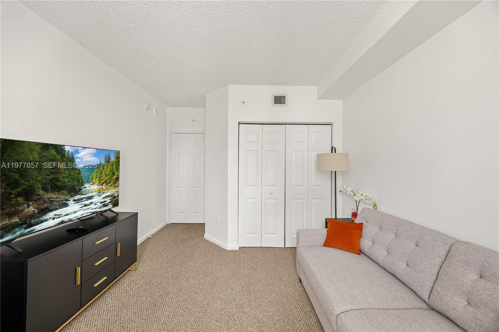 17100 N Bay Rd #1810 Sunny Isles Beach, FL 33160