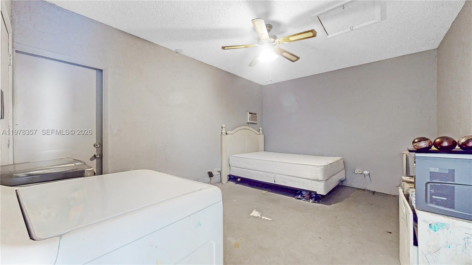 15255 SW 99th Ct Miami, FL 33157