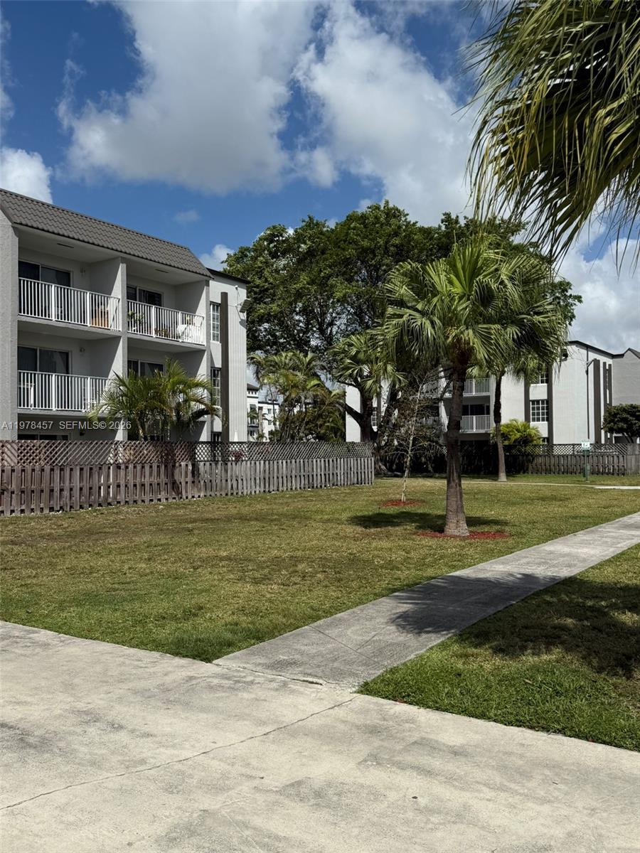 5122 NW 79th Ave #304